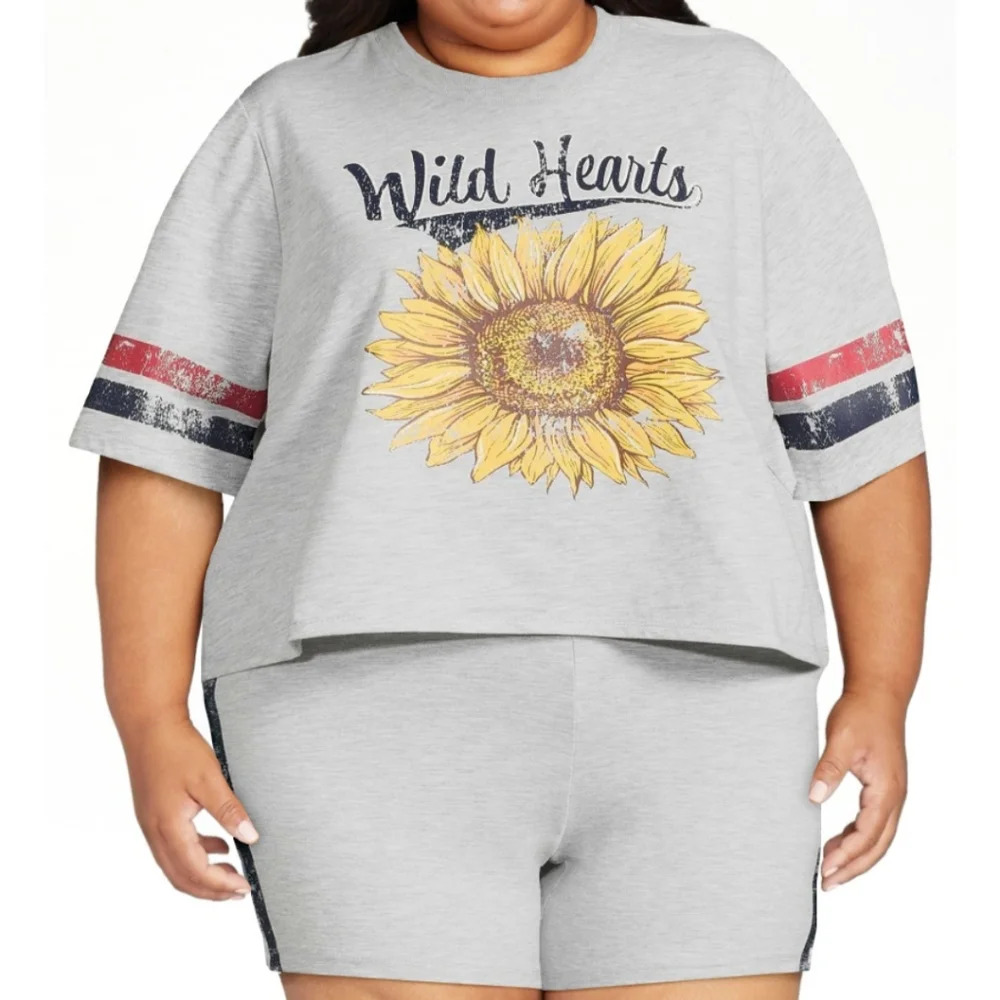 No Boundaries 2ps Juniors Set Tshirt & Shorts NWT